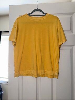 Old Navy Yellow Short Sleeve Crew Neck Tee